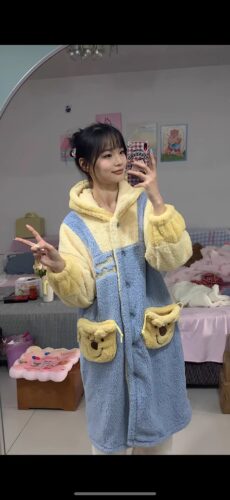 Disney Winnie the Pooh autumn and Winter pajama women's thickened warm coral fleece bathrobe home wear photo review