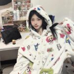 Crayon Shin-chan Coral fleece couple pajamas, women's autumn and winter warm bathrobes, home wear photo review