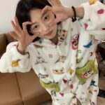 Crayon Shin-chan Coral fleece couple pajamas, women's autumn and winter warm bathrobes, home wear photo review