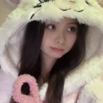 Disney Mary Cat nightgown women autumn and winter coral velvet long cape pajamas home wear photo review