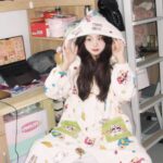 Crayon Shin-chan Coral fleece couple pajamas, women's autumn and winter warm bathrobes, home wear photo review